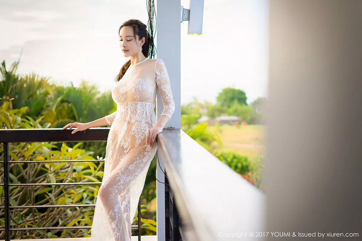 秀人集.com_[YouMi尤蜜荟]Vol.045_嫩模土肥圆矮挫穷巴厘岛旅拍白色蕾丝薄纱泳池湿身诱惑写真47P