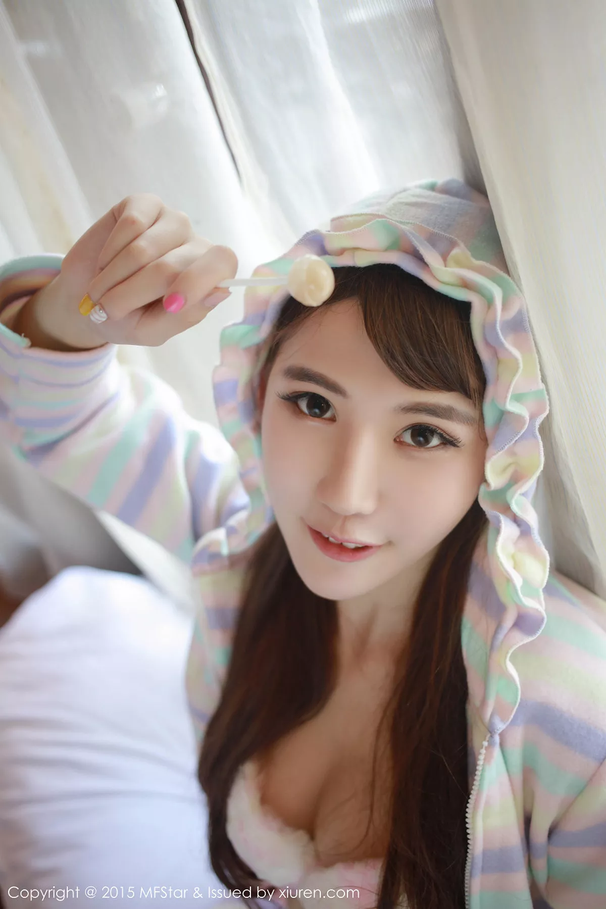 秀人集.com_[MFStar模范学院]Vol.027_熊吖BOBO龙目岛旅拍黑色内衣秀美乳完美身材写真54P