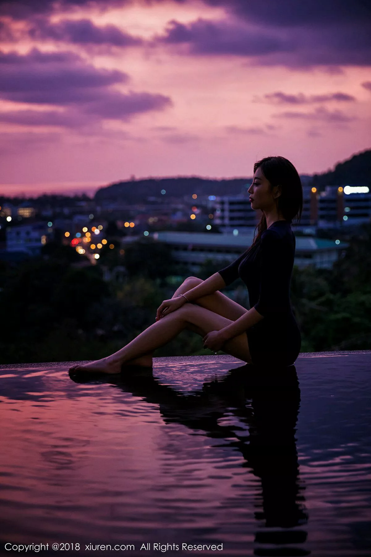 秀人集.com_[XiuRen秀人网]No.1108_甜美女神杨晨晨sugar泳池紧身低胸衣湿身秀完美身材性感写真56P