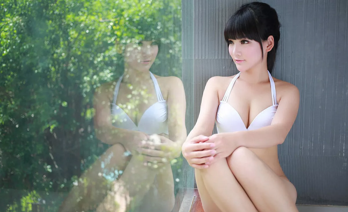 秀人集.com_[XiuRen秀人网]No.186_嫩模妮儿Bluelabel泰国旅拍私房内衣系列豪乳翘臀诱惑写真64P