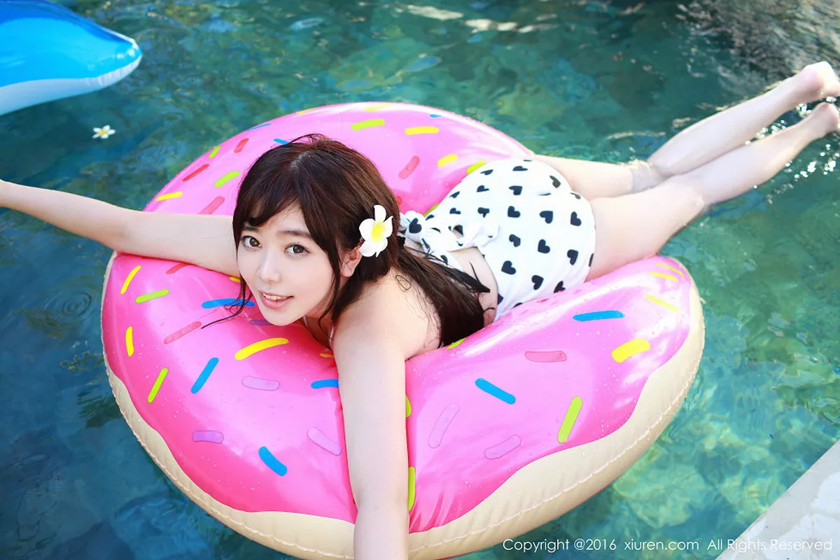 秀人集.com_[XiuRen秀人网]No.470_嫩模刘飞儿Faye巴厘岛性感比基尼傲人胸器完美诱惑写真50P