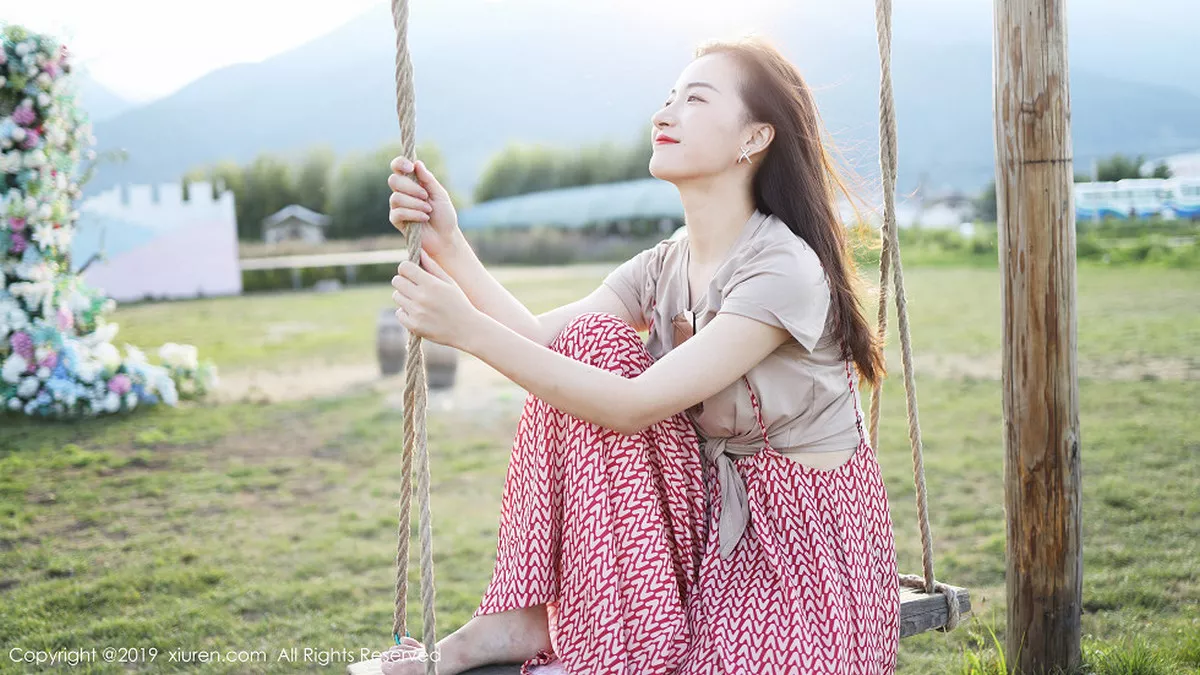 秀人集.com_[XiuRen秀人网]No.1718_嫩模艺儿拿铁室外帽子美少女清新甜美风靓丽迷人写真63P