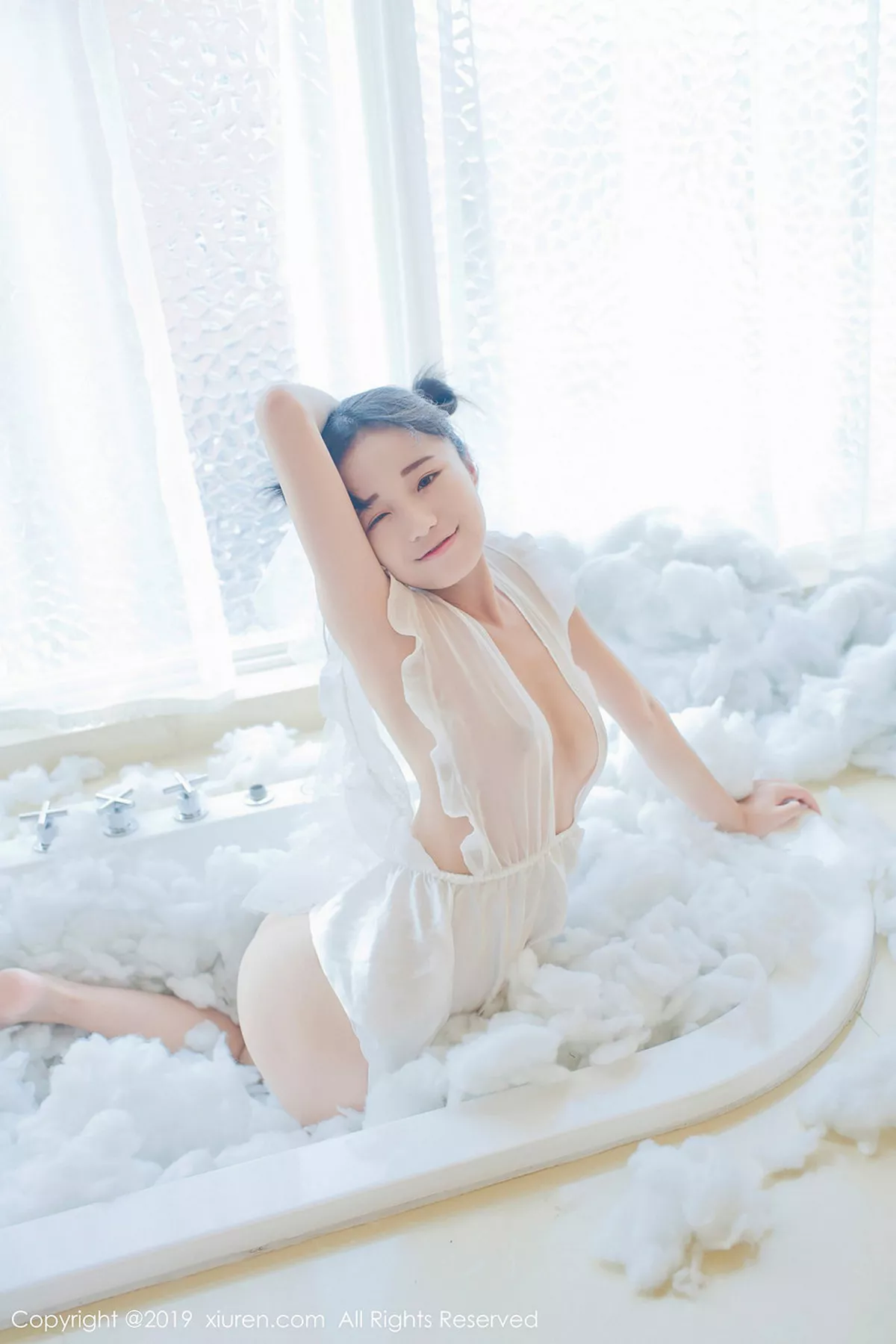 秀人集.com_[XiuRen秀人网]No.1313_豪乳嫩模仓井优香私房白色蕾丝薄纱露傲人豪乳撩人诱惑写真45P