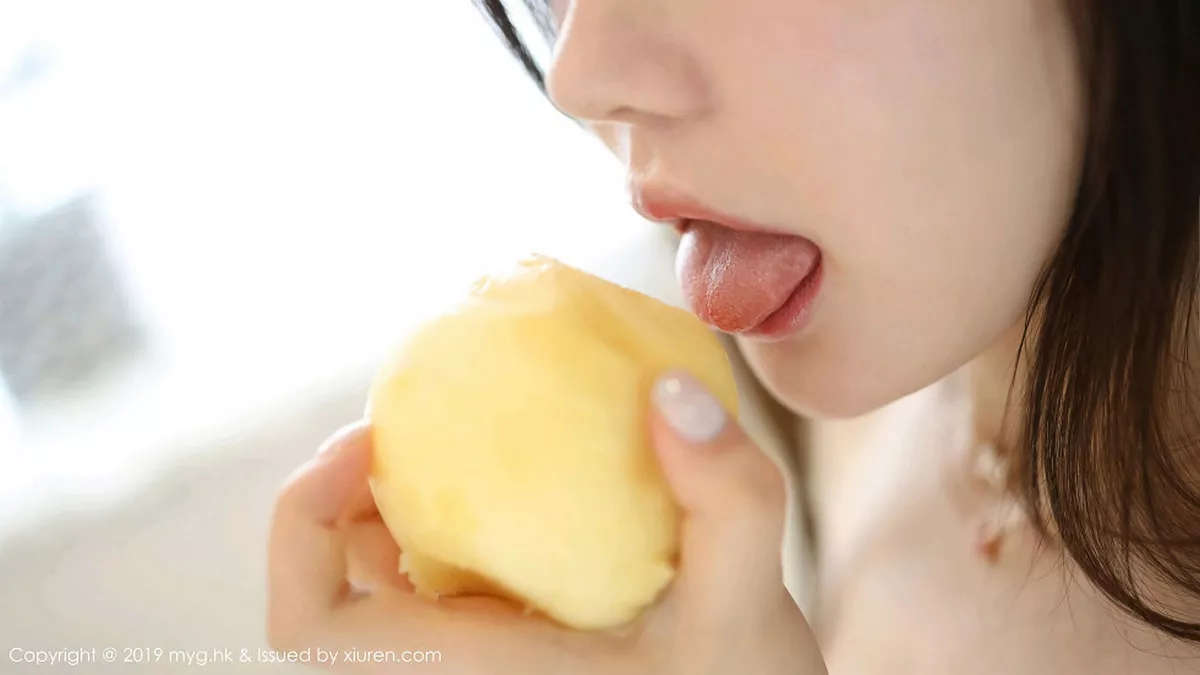 秀人集.com_[MyGirl美媛馆]Vol.371_巨乳妹子糯美子Mini私房三点式比基尼秀完美身材惹火诱惑写真88P