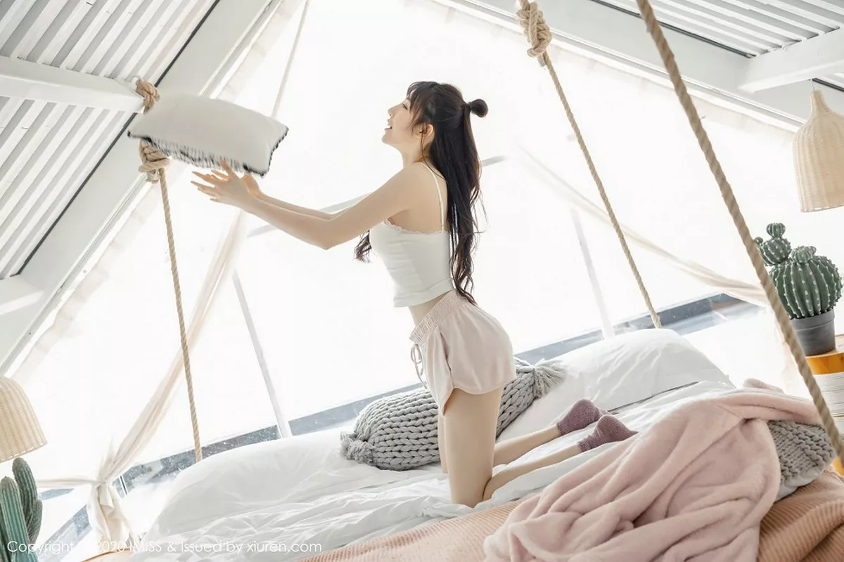 秀人集.com_[IMISS爱蜜社]Vol.457_气质女神Lynn刘奕宁私房超透连身裙露性感内衣撩人诱惑写真52P