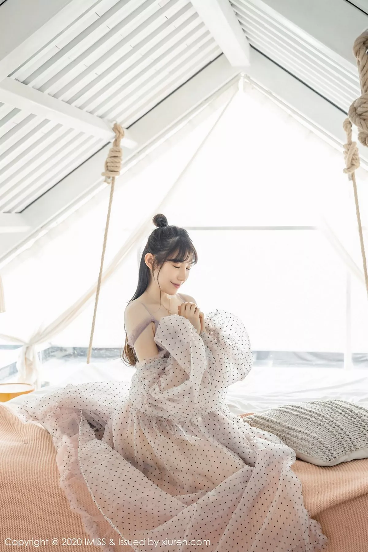 秀人集.com_[IMISS爱蜜社]Vol.457_气质女神Lynn刘奕宁私房超透连身裙露性感内衣撩人诱惑写真52P