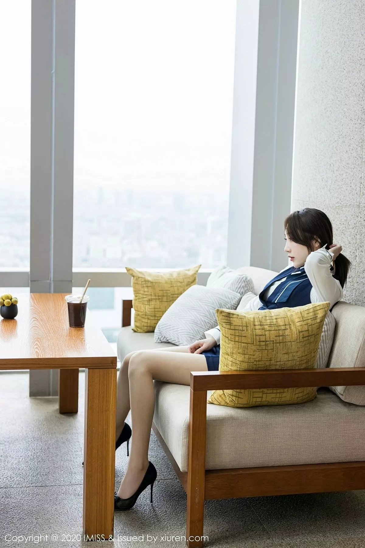 秀人集.com_[IMISS爱蜜社]Vol.468_嫩模九月生私房脱职业制服露黑色内衣配肉丝袜诱惑写真86P