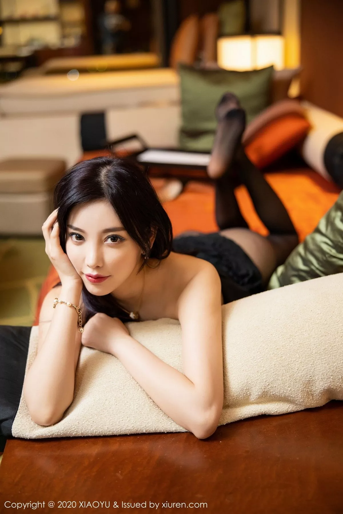 秀人集.com_[XiaoYu画语界]Vol.328_女神杨晨晨sugar澳门旅拍私房黑吊裙配黑丝裤袜诱惑写真75P