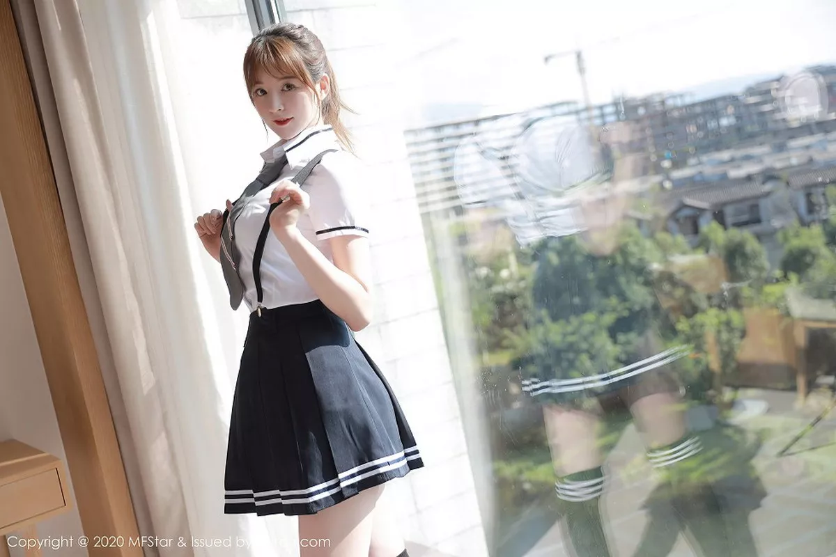 秀人集.com_[MFStar模范学院]Vol.390_嫩模yoo优优四川旅拍学院风校服主题半脱露性感内衣写真67P