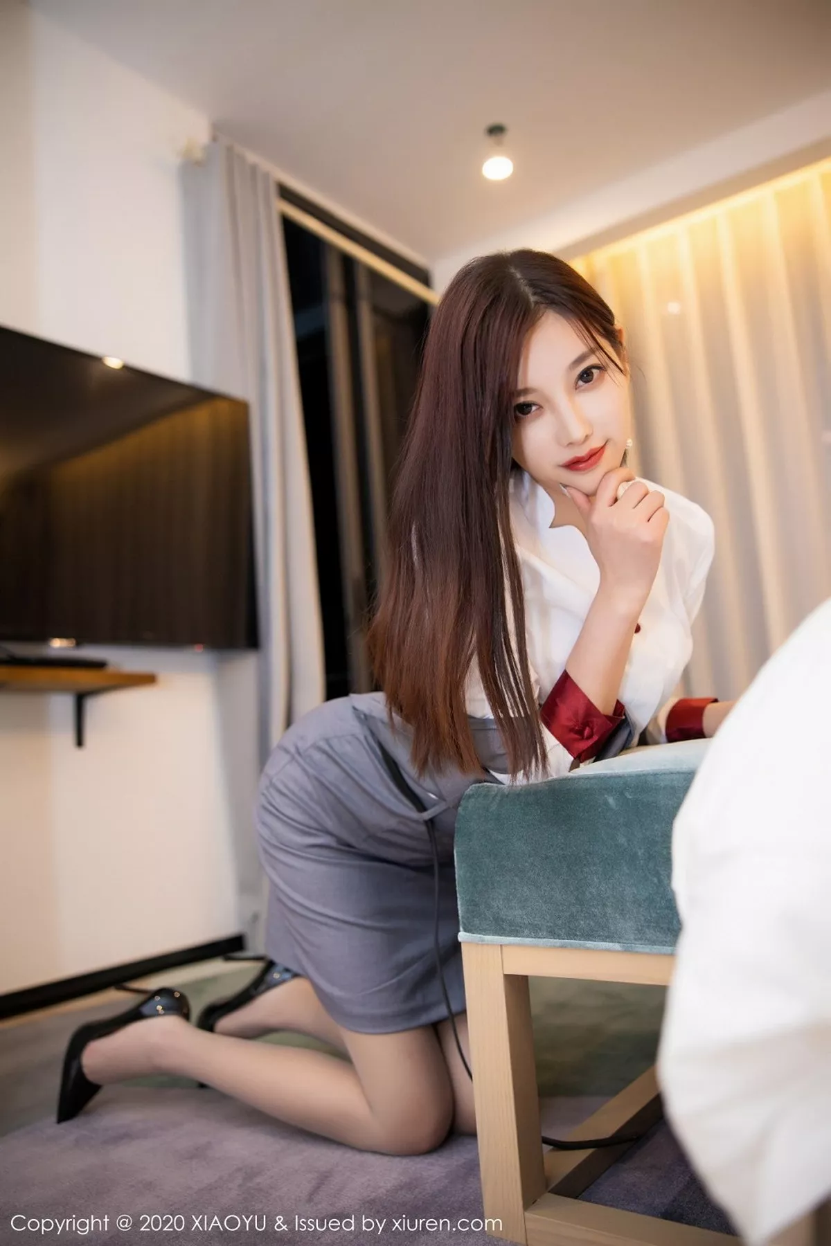 秀人集.com_[XiaoYu画语界]Vol.388_女神杨晨晨sugar清远旅拍空乘制服主题脱肉丝袜撩人诱惑写真54P