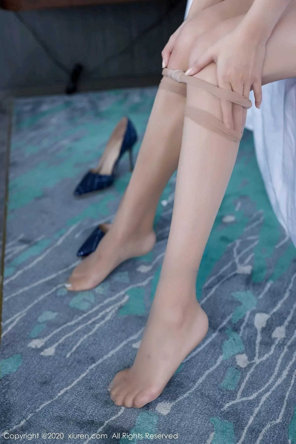 秀人集.com_[XiuRen秀人网]No.2754_气质女神Lavinia肉典雅礼裙半脱露性感内衣秀完美身材诱惑写真54P