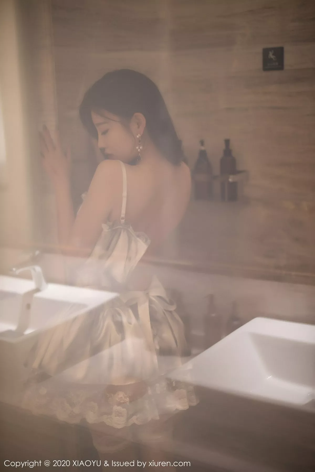 秀人集.com_[XiaoYu画语界]Vol.423_女神杨晨晨sugar私房薄透婚纱配情趣内裤秀火辣身材诱惑写真61P