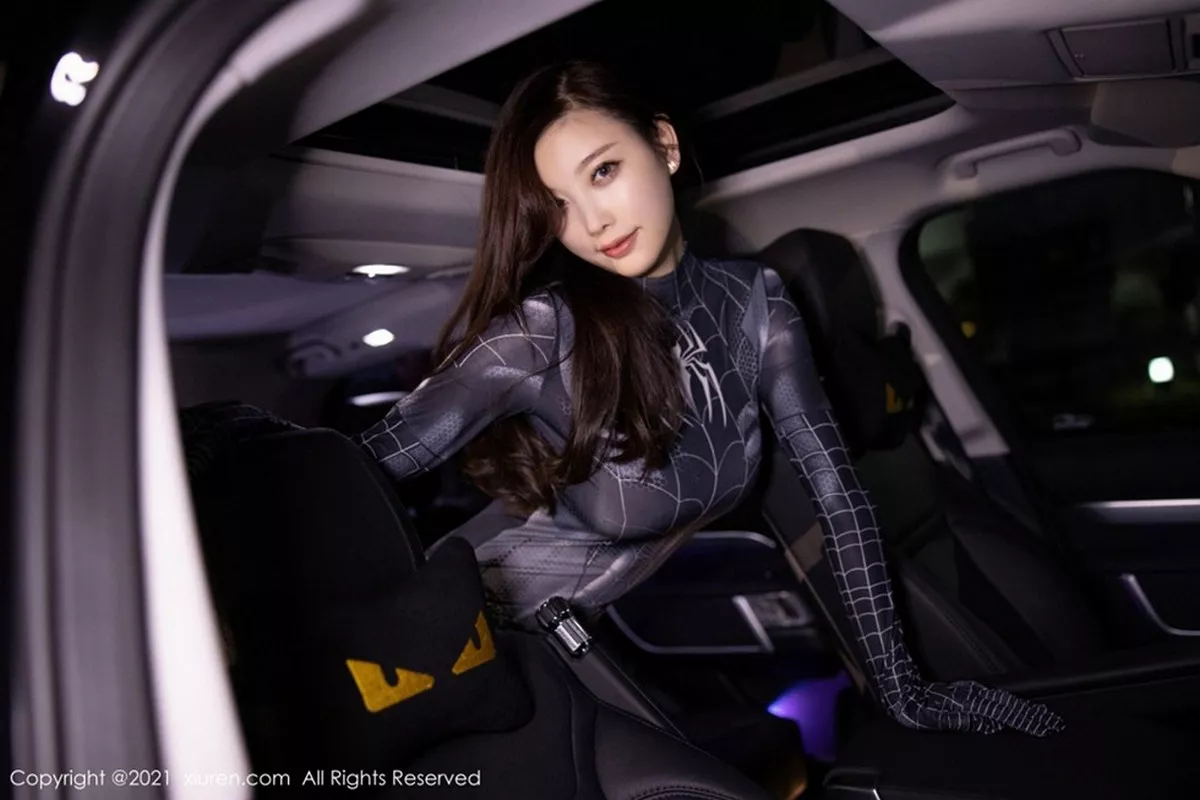 秀人集.com_[XiuRen秀人网]No.3128_女神杨晨晨sugar豪车里蜘蛛侠服饰主题紧身秀凹凸惹火身材诱惑写真54P