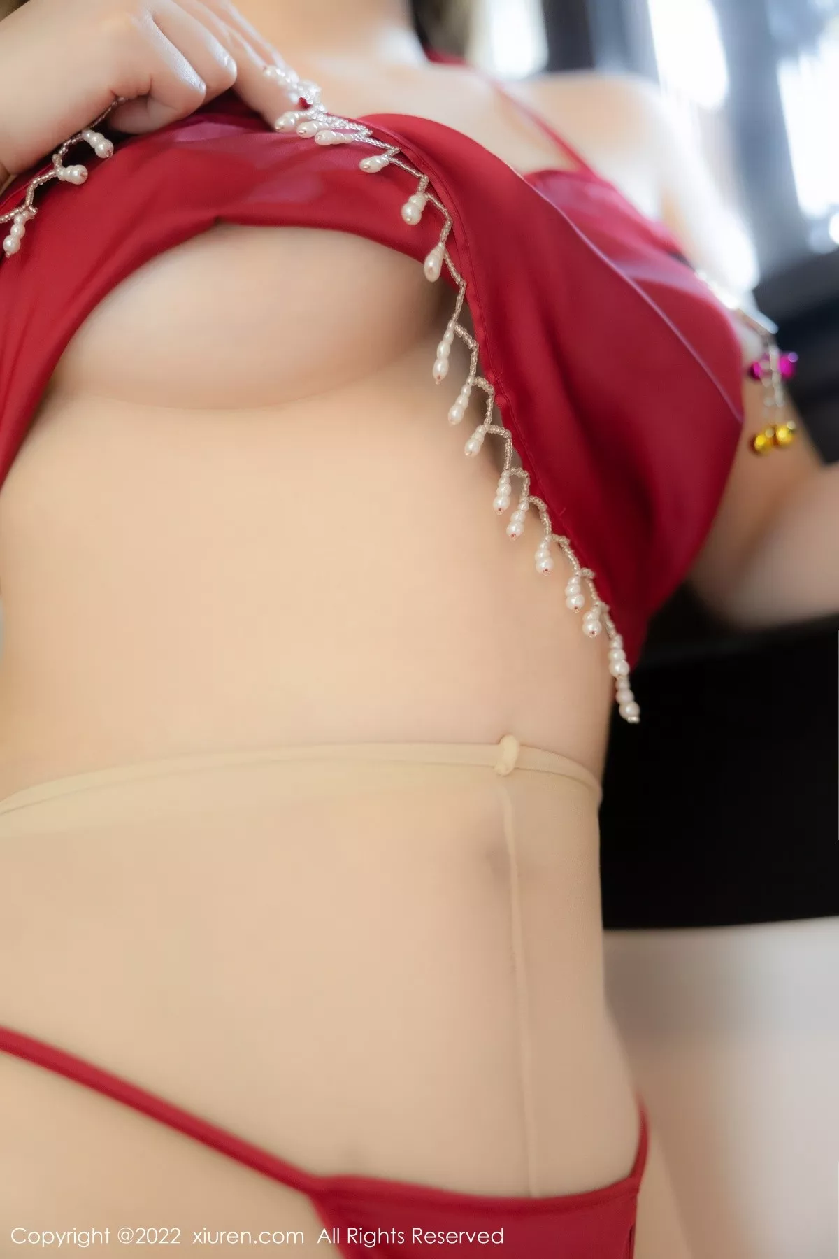 秀人集.com_[XiuRen秀人网]No.5266_模特豆瓣酱私房浴室性感红色服饰配丁字裤秀翘臀丰满诱惑写真86P