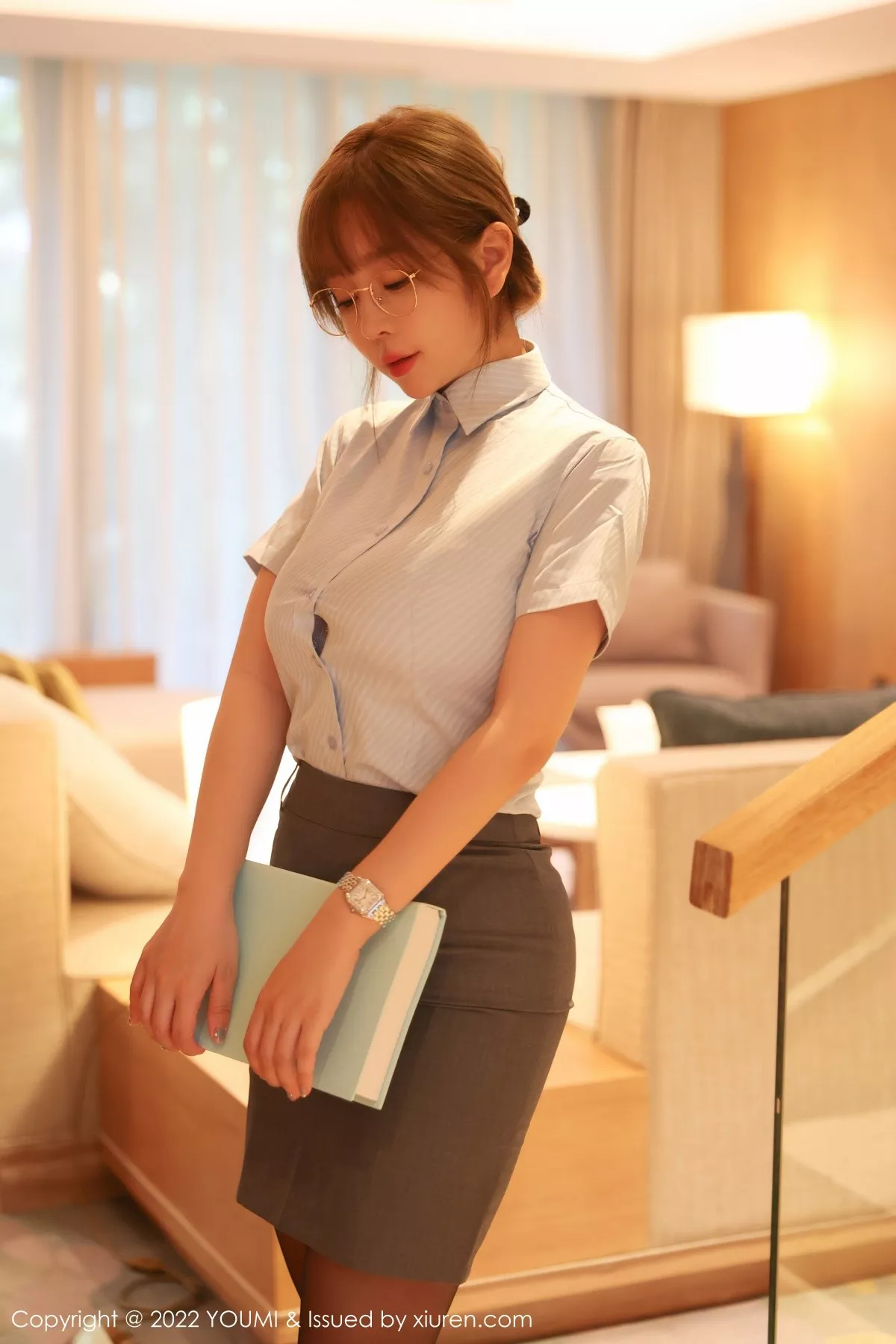 秀人集.com_[YouMi尤蜜荟]Vol.820_女神王雨纯万宁旅拍私房半脱露浅色蕾丝内衣配开档黑丝魅惑写真74P