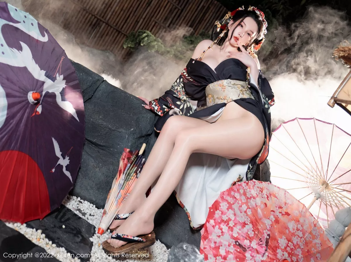 秀人集.com_[XiuRen秀人网]No.5537_女神周于希Sally宽衣解带主题日系风脱和服露翘臀美腿诱惑写真80P