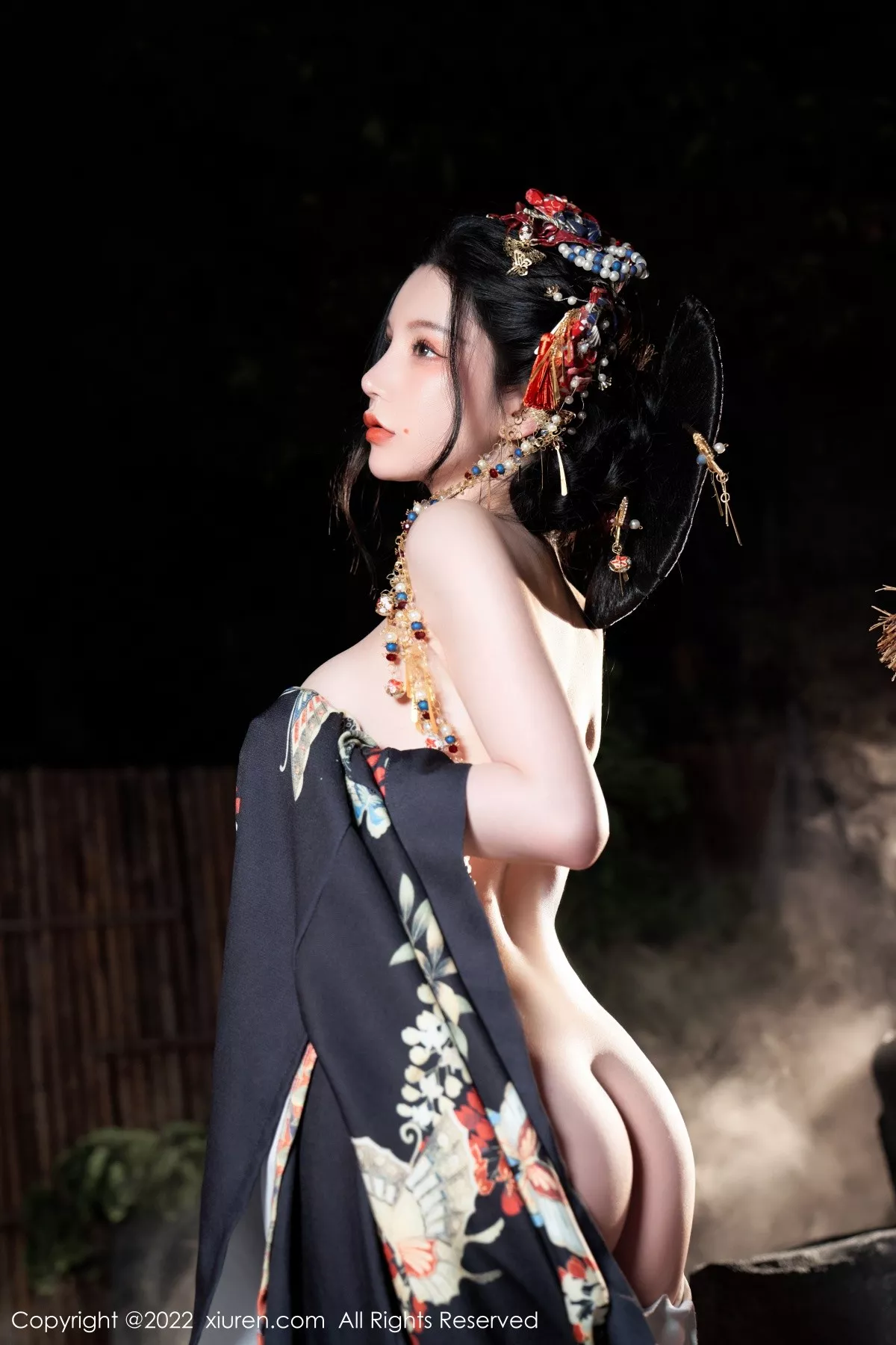 秀人集.com_[XiuRen秀人网]No.5537_女神周于希Sally宽衣解带主题日系风脱和服露翘臀美腿诱惑写真80P