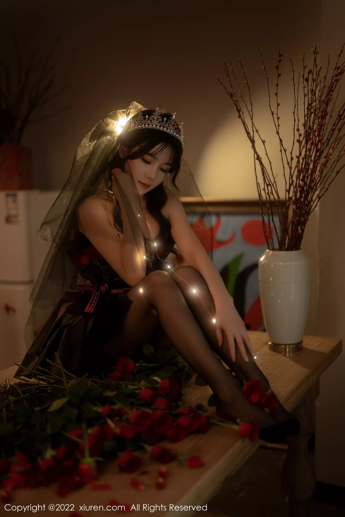 秀人集.com_[XiuRen秀人网]No.5552_模特婠婠么私房性感黑色露肩连衣裙配超薄黑丝秀曼妙身材写真74P