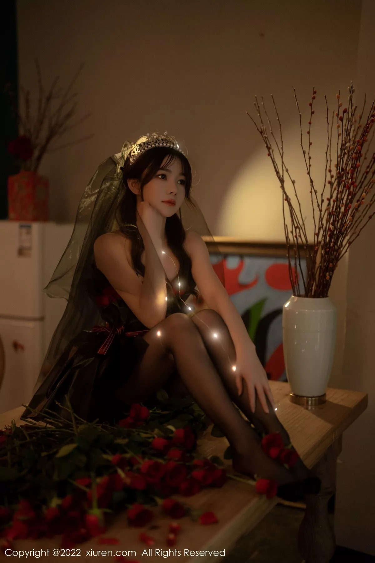 秀人集.com_[XiuRen秀人网]No.5552_模特婠婠么私房性感黑色露肩连衣裙配超薄黑丝秀曼妙身材写真74P