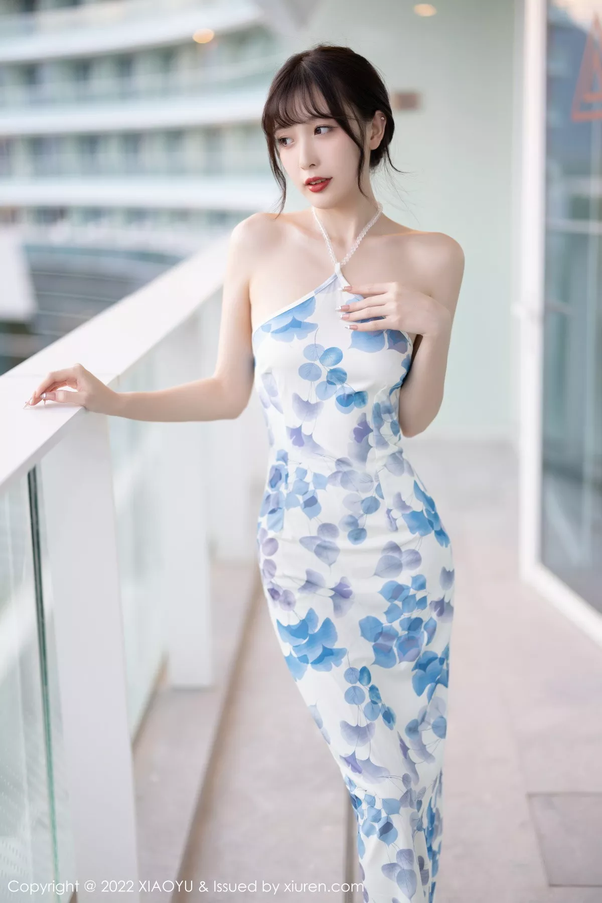 秀人集.com_[XiaoYu画语界]Vol.877_模特林星阑性感露肩带图案连衣短配超薄白丝袜秀美腿迷人写真85P