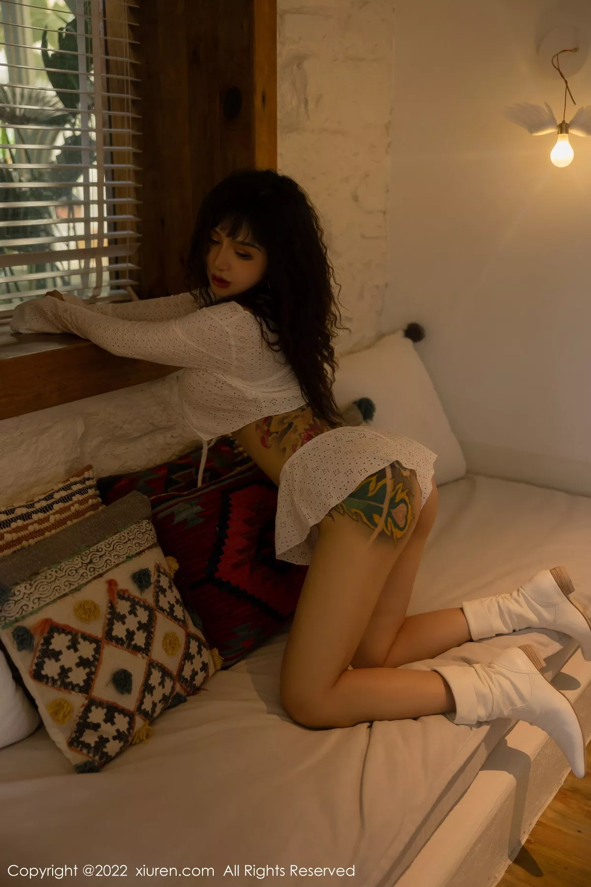 秀人集.com_[XiuRen秀人网]No.5683_模特文静儿户外性感白色缕空服饰秀魔鬼身材浑圆翘臀诱惑写真84P