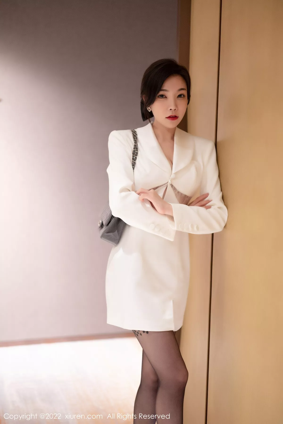 秀人集.com_[XiuRen秀人网]No.5770_女神徐莉芝Booty脱白上衣露浅色情趣蕾丝内衣超薄黑丝诱惑写真84P