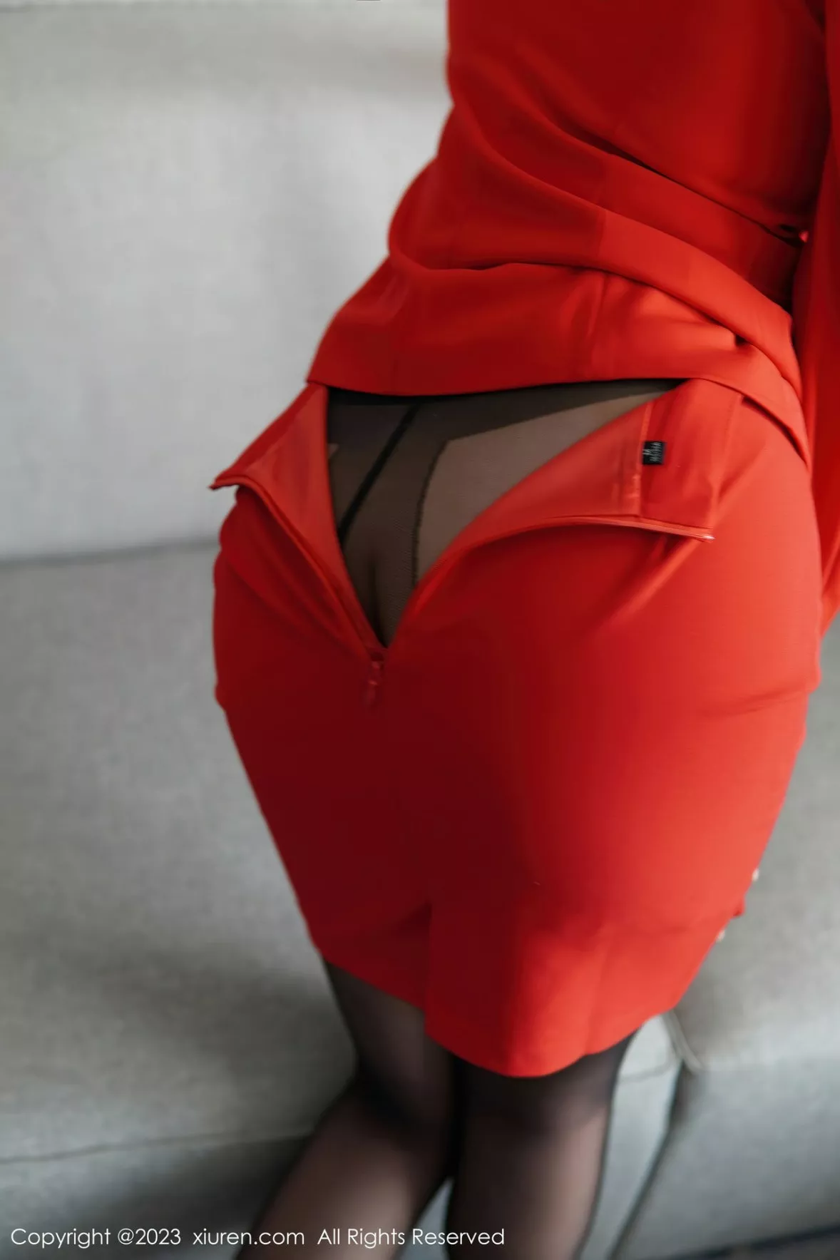 秀人集.com_[XiuRen秀人网]No.6088_模特米娜MnaL私房脱性感空姐制服露黑色蕾丝内衣撩人诱惑写真72P