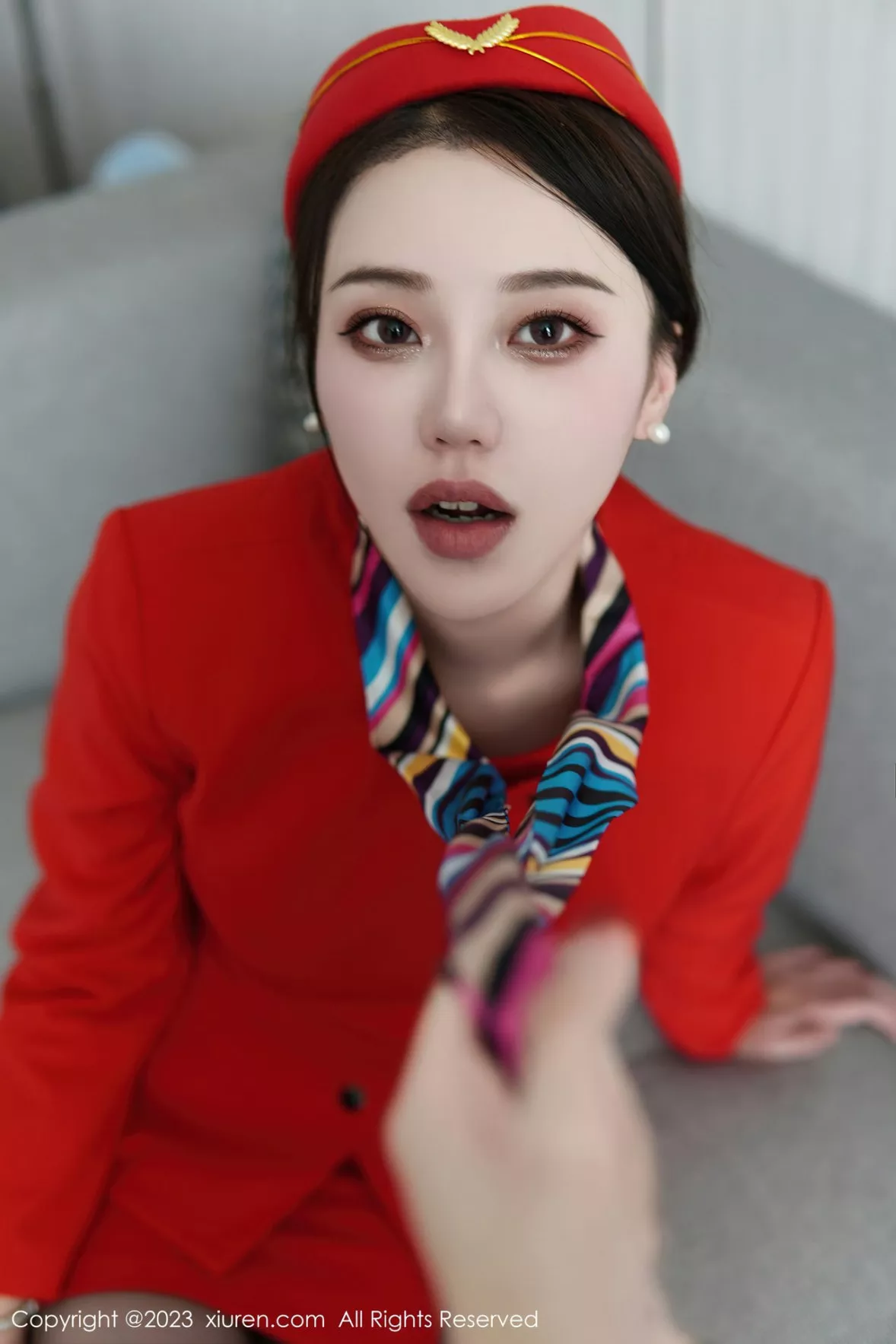 秀人集.com_[XiuRen秀人网]No.6088_模特米娜MnaL私房脱性感空姐制服露黑色蕾丝内衣撩人诱惑写真72P