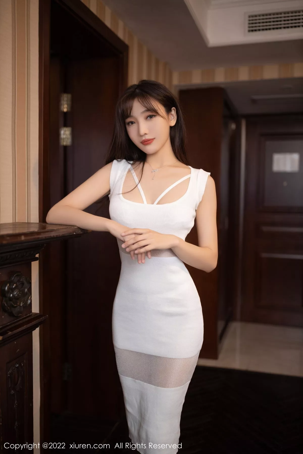 秀人集.com_[XiuRen秀人网]No.6034_模特陆萱萱半脱露白色轻透蕾丝内衣配超薄肉丝秀美腿诱惑写真76P