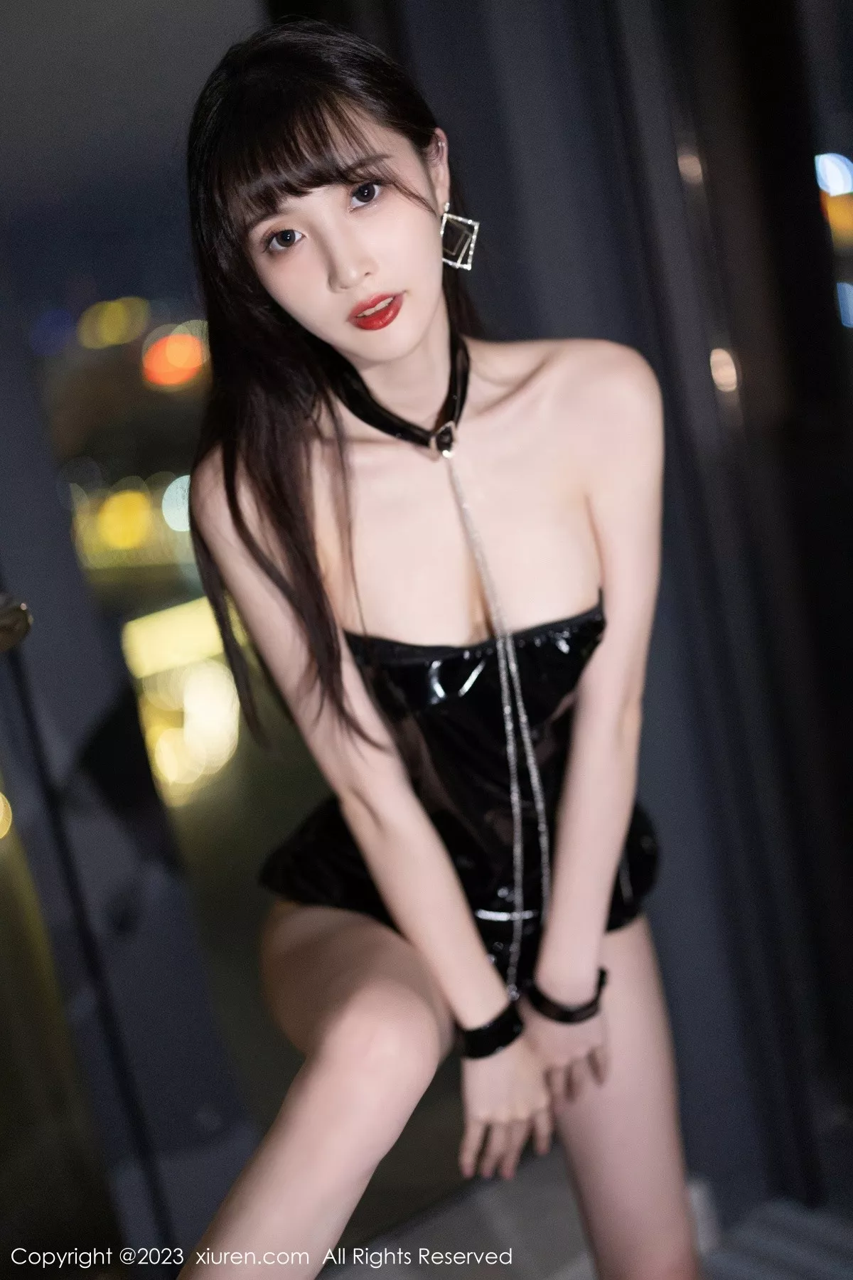 秀人集.com_[XiuRen秀人网]No.6565_模特林星阑性感黑色连身短裙配渐变色灰丝秀曼妙身姿诱惑写真81P