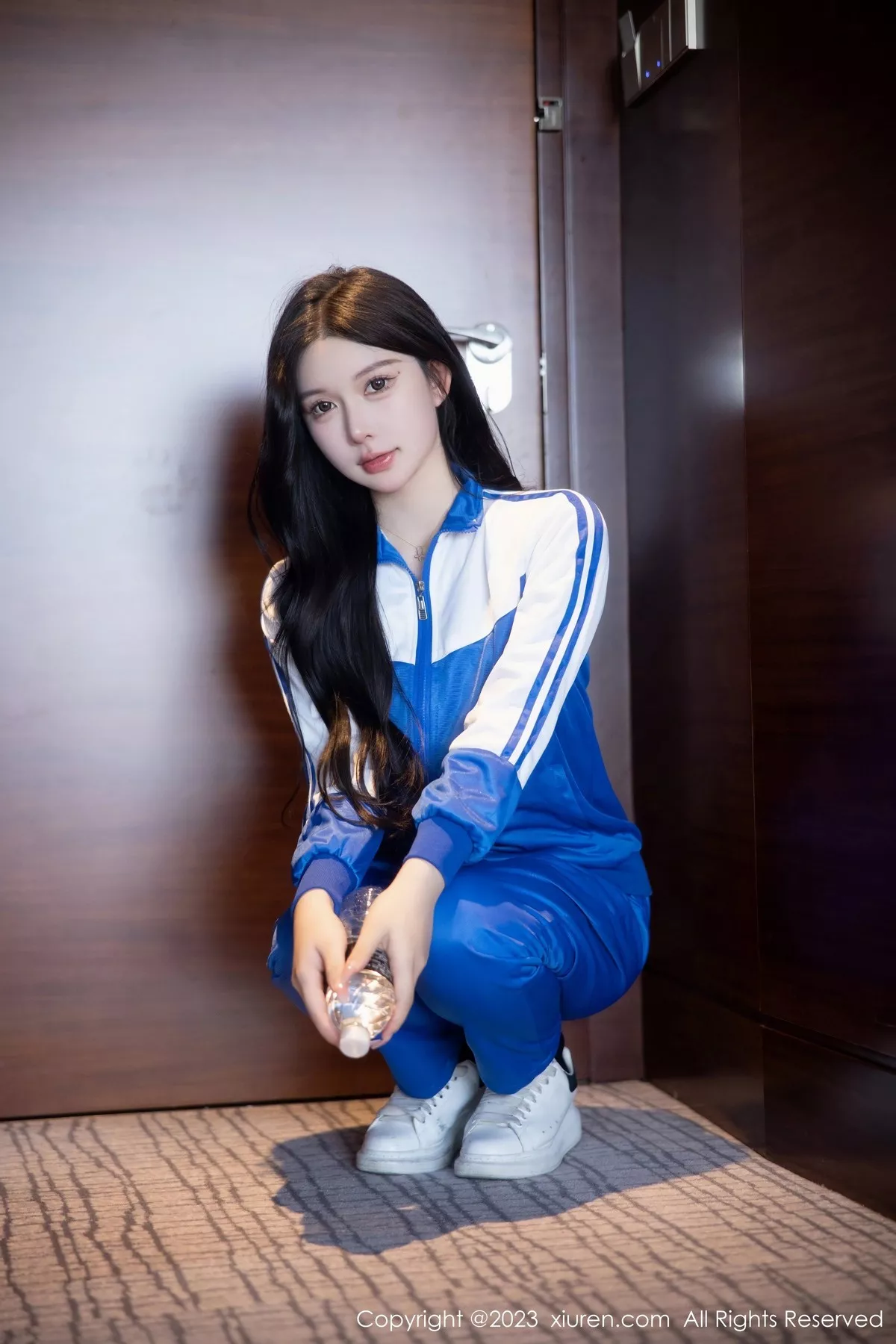 秀人集.com_[XiuRen秀人网]No.6660_模特林珊珊性感蓝色运动服露黑色情趣内衣秀惹火身材诱惑写真101P