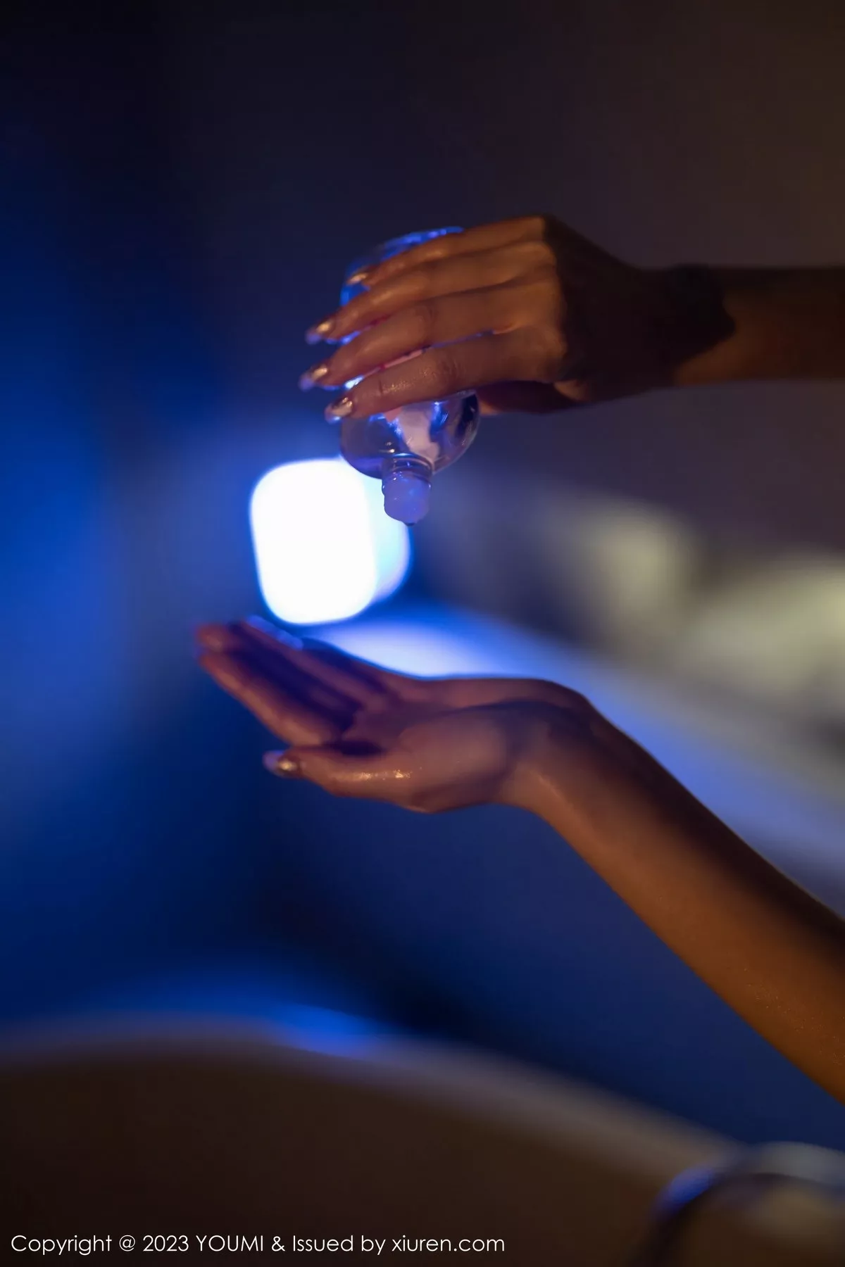 秀人集.com_[YouMi尤蜜荟]Vol.935_女神Carol周妍希泳池性感蓝色比基尼秀丰满身材撩人诱惑写真91P