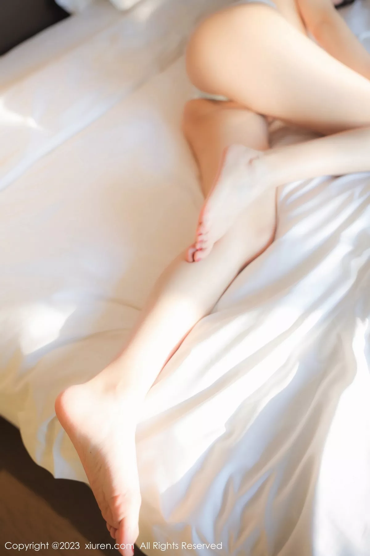 秀人集.com_[XiuRen秀人网]No.7039_模特汐汐baby米色连衣短裙露粉色蕾丝内衣秀凹凸身材诱惑写真97P