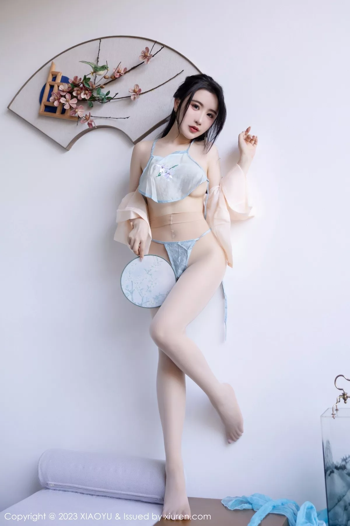 秀人集.com_[XiaoYu画语界]Vol.1057_女神Cherry樱桃酱淡蓝古装服饰配超薄肉丝秀惹火身材诱惑写真81P