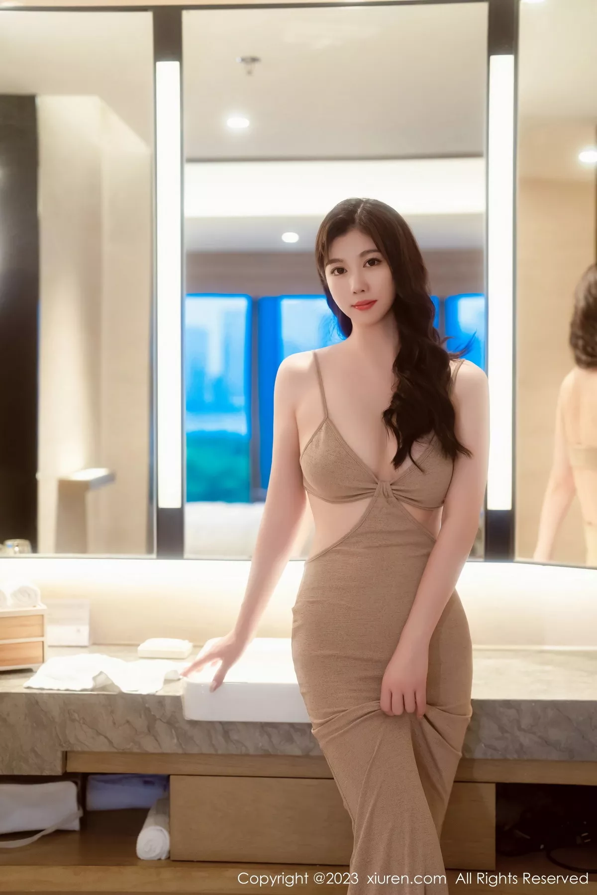 秀人集.com_[XiuRen秀人网]No.7167_模特李雅柔性感杏色吊带裙配原色丝袜秀高挑身材完美诱惑写真54P