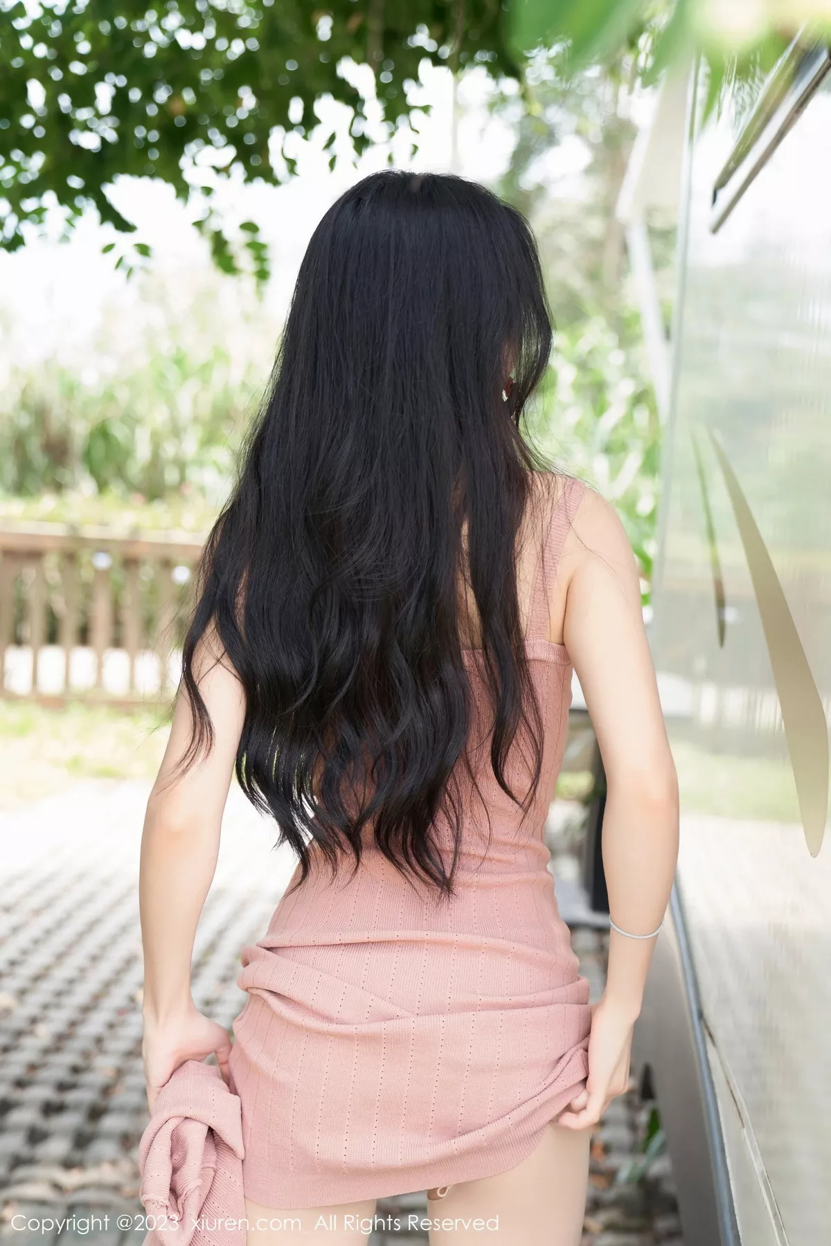 秀人集.com_[XiuRen秀人网]No.7137_模特浅浅Danny性感粉色连衣裙配开档肉丝秀丰腴身姿诱惑写真90P