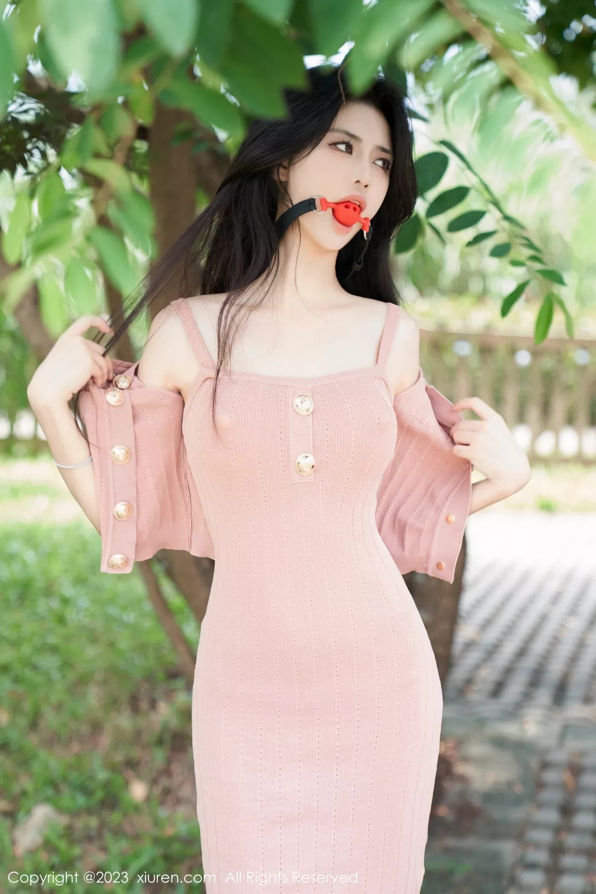 秀人集.com_[XiuRen秀人网]No.7137_模特浅浅Danny性感粉色连衣裙配开档肉丝秀丰腴身姿诱惑写真90P