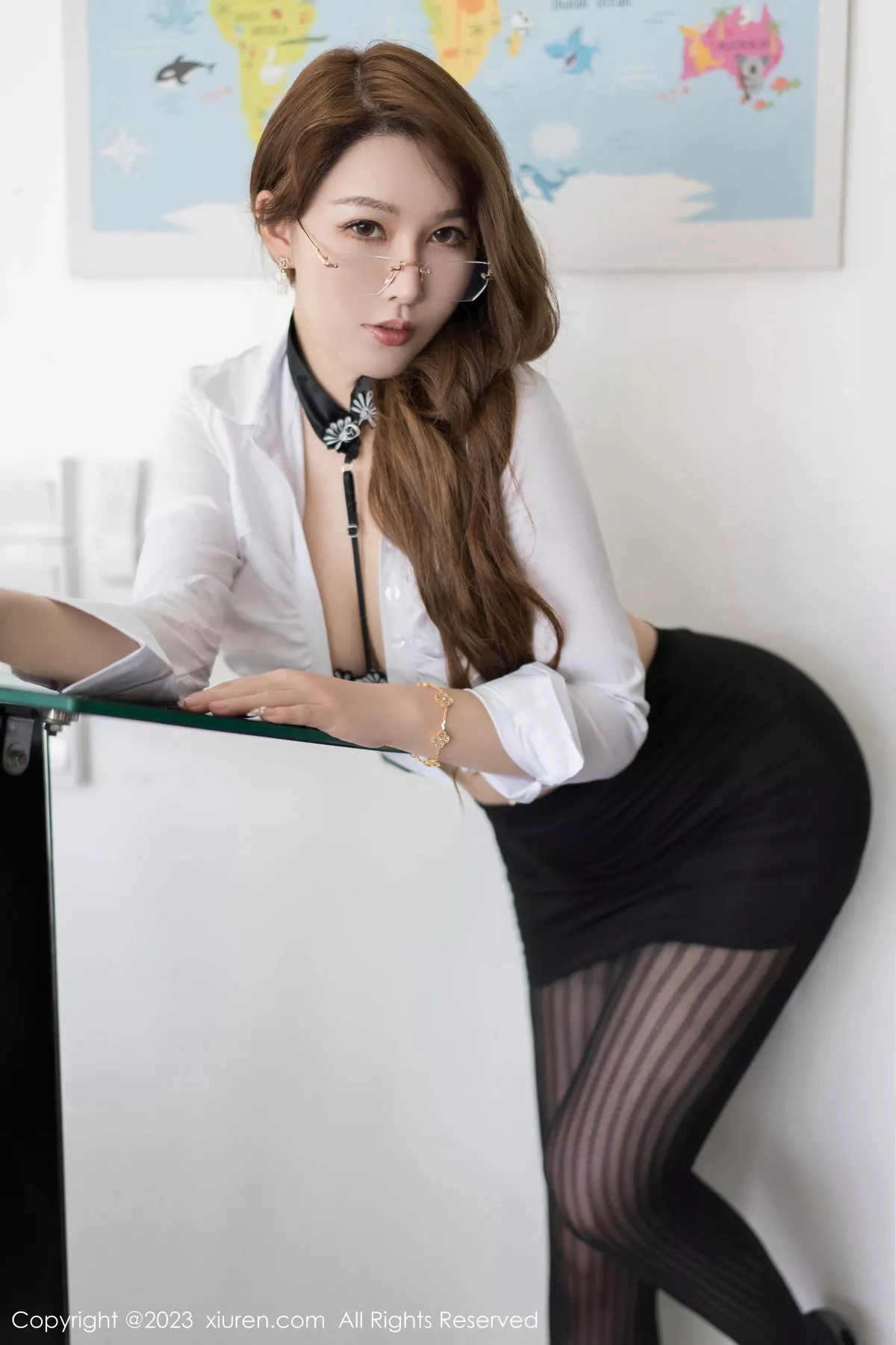 秀人集.com_[XiuRen秀人网]No.7144_女神尤妮丝Egg性感白T配黑短裙露黑色情趣内衣秀翘臀诱惑写真62P