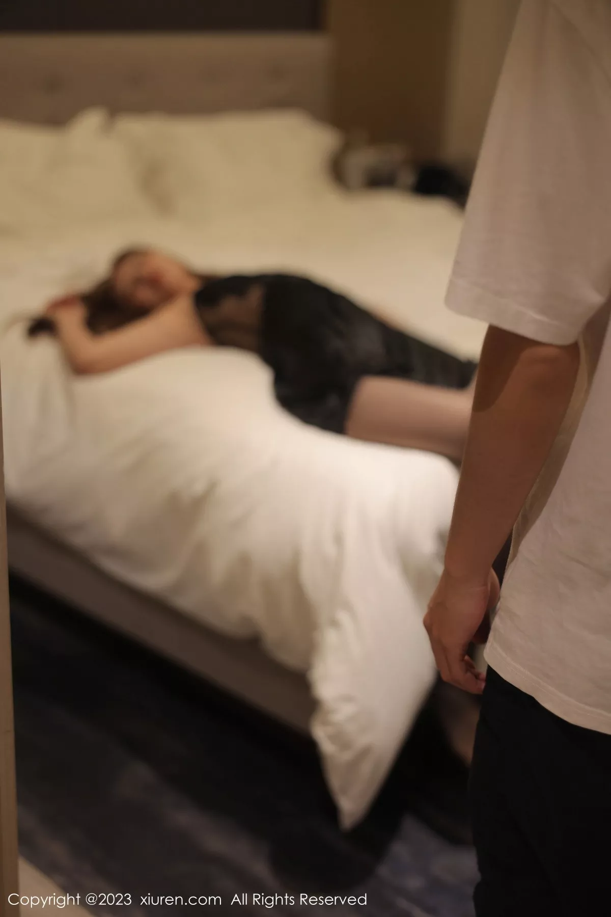 秀人集.com_[XiuRen秀人网]No.7437_模特江真真私房浴室性感黑色薄纱吊带短裙配超薄黑丝诱惑写真88P