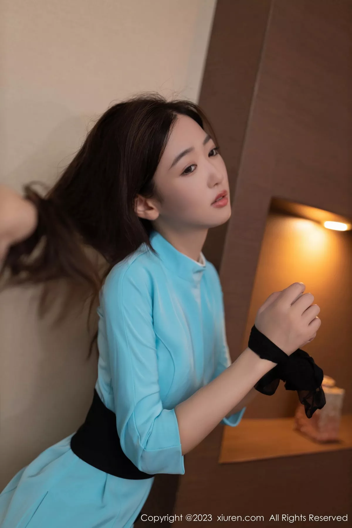 秀人集.com_[XiuRen秀人网]No.7516_模特唐安琪蓝色空姐制服露白色蕾丝内衣配超薄黑丝完美诱惑写真80P