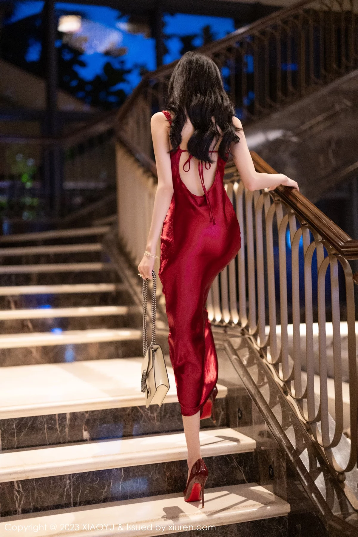 秀人集.com_[XiaoYu画语界]Vol.1166_模特程程程性感红色礼裙+黑色蕾丝情趣服饰秀曼妙身姿诱惑写真90P