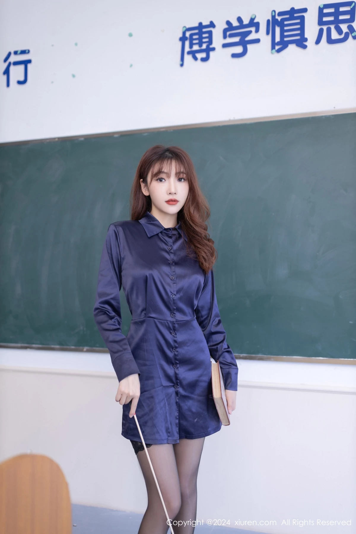 秀人集.com_[XiuRen秀人网]No.8309_模特陆萱萱性感深蓝色连衣短裙露豹纹内衣秀柔美身姿诱惑写真80P