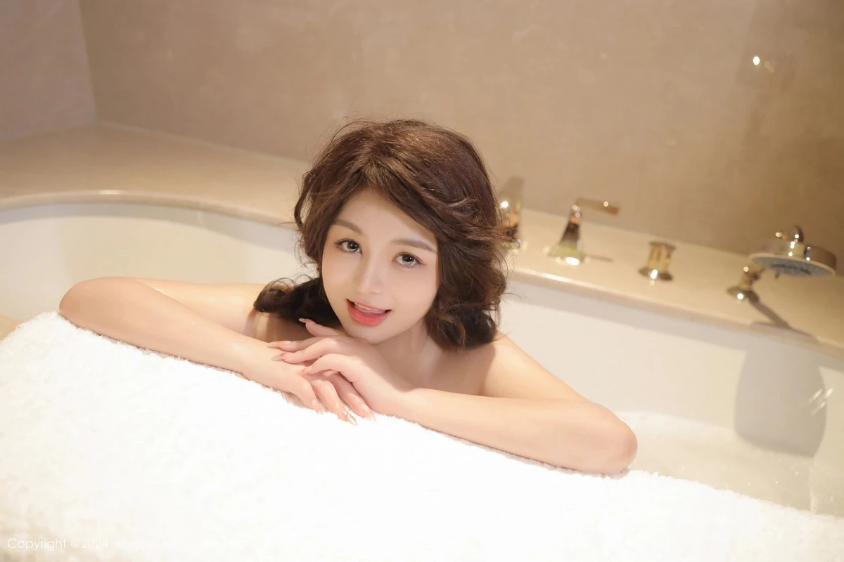 秀人集.com_[XiuRen秀人网]No.8323_模特沈思怡浴缸场景私房泡泡浴大尺度全果秀火辣身材诱惑写真54P