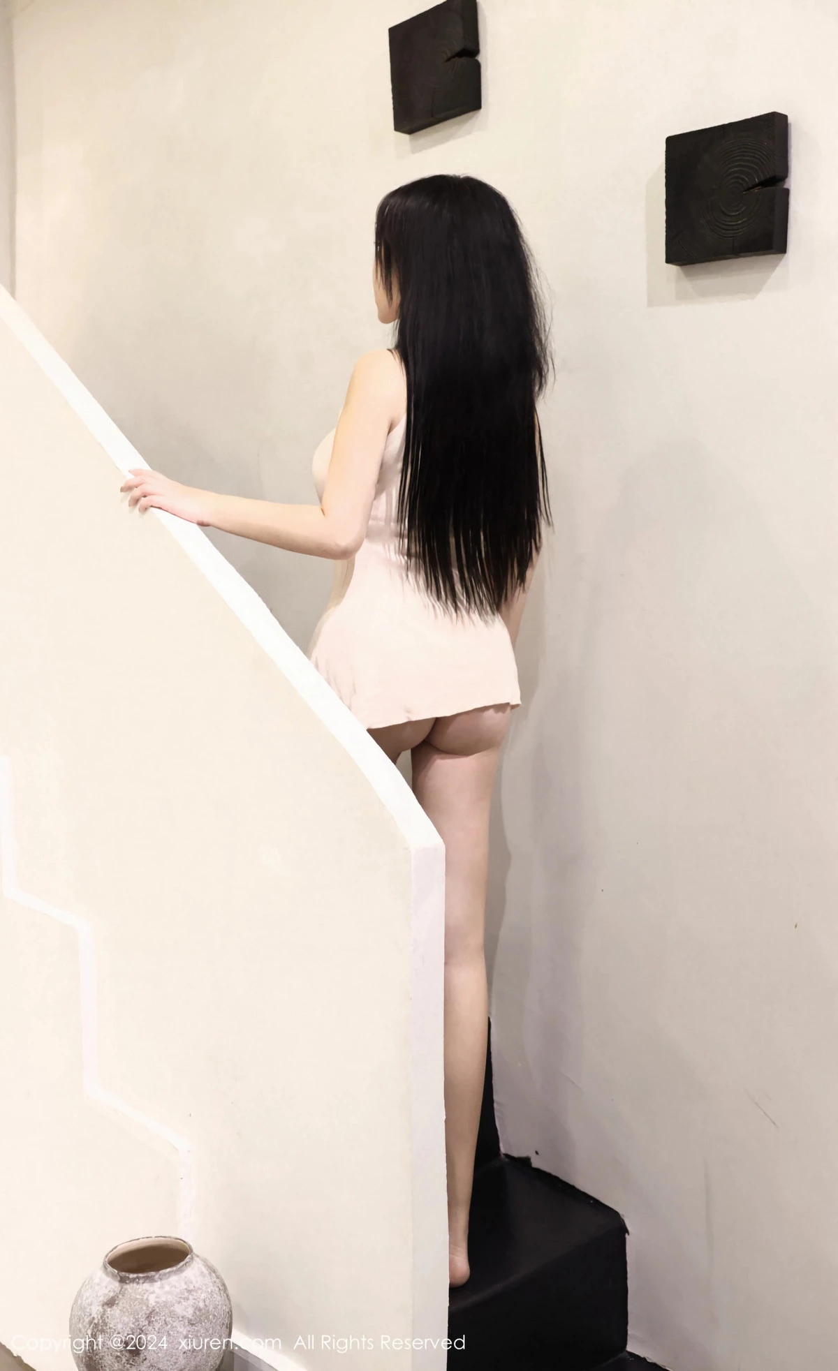 秀人集.com_[XiuRen秀人网]No.8483_模特小薯条nienie性感白色连衣短裙配超薄肉丝秀完美身材诱惑写真78P