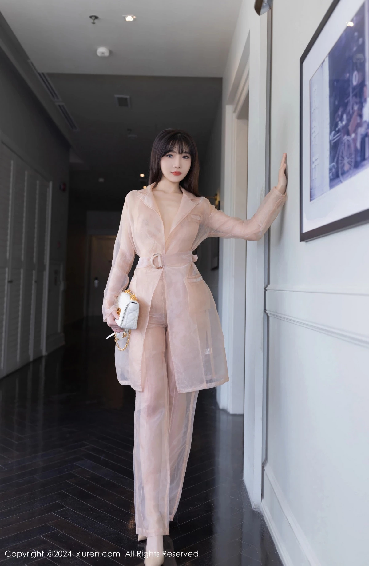 秀人集.com_[XiuRen秀人网]No.8509_模特陆萱萱私房性感浅粉色透视西装半脱秀曼妙身材迷人诱惑写真80P