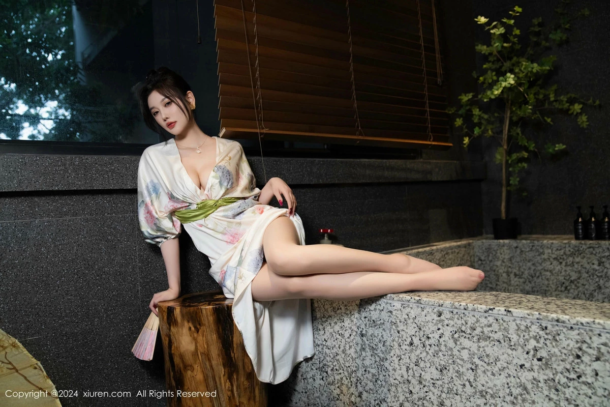 秀人集.com_[XiuRen秀人网]No.9470_女神杨晨晨Yome白色连衣裙+红色蕾丝情趣内衣秀丰腴身材诱惑写真99P