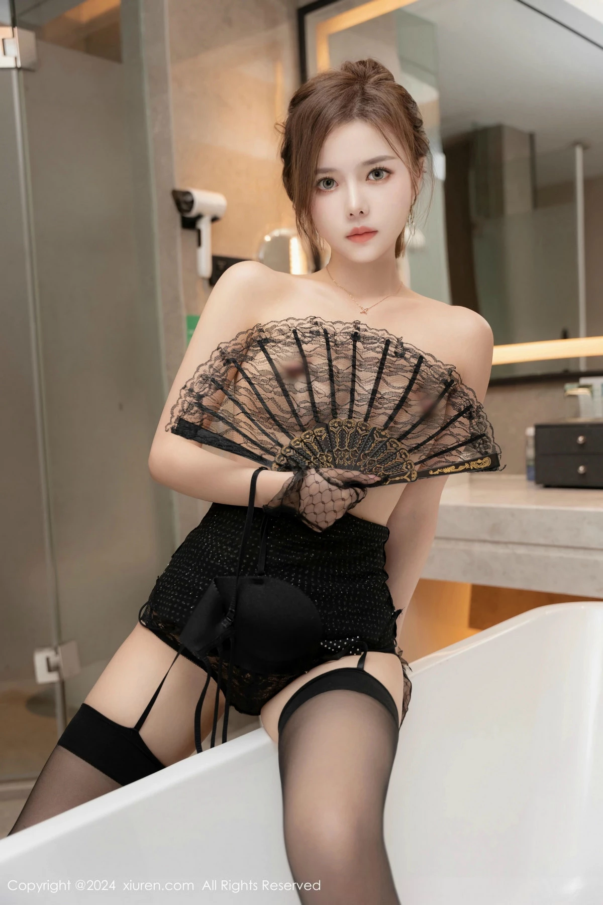 秀人集.com_[XiuRen秀人网]No.9582_模特拍黄瓜girl性感黑色情趣服饰配黑丝吊袜秀完美身材诱惑写真71P