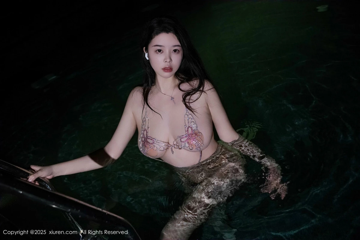 秀人集.com_[XiuRen秀人网]No.9720_模特合集樱桃小犊子＆蕾蕾醒了没户外性感情趣内衣惹火诱惑写真52P