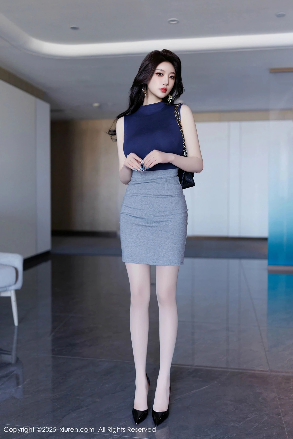 秀人集.com_[XiuRen秀人网]No.9857_女神杨晨晨Yome性感OL服饰+黑色情趣内衣秀丰腴身材诱惑写真90P