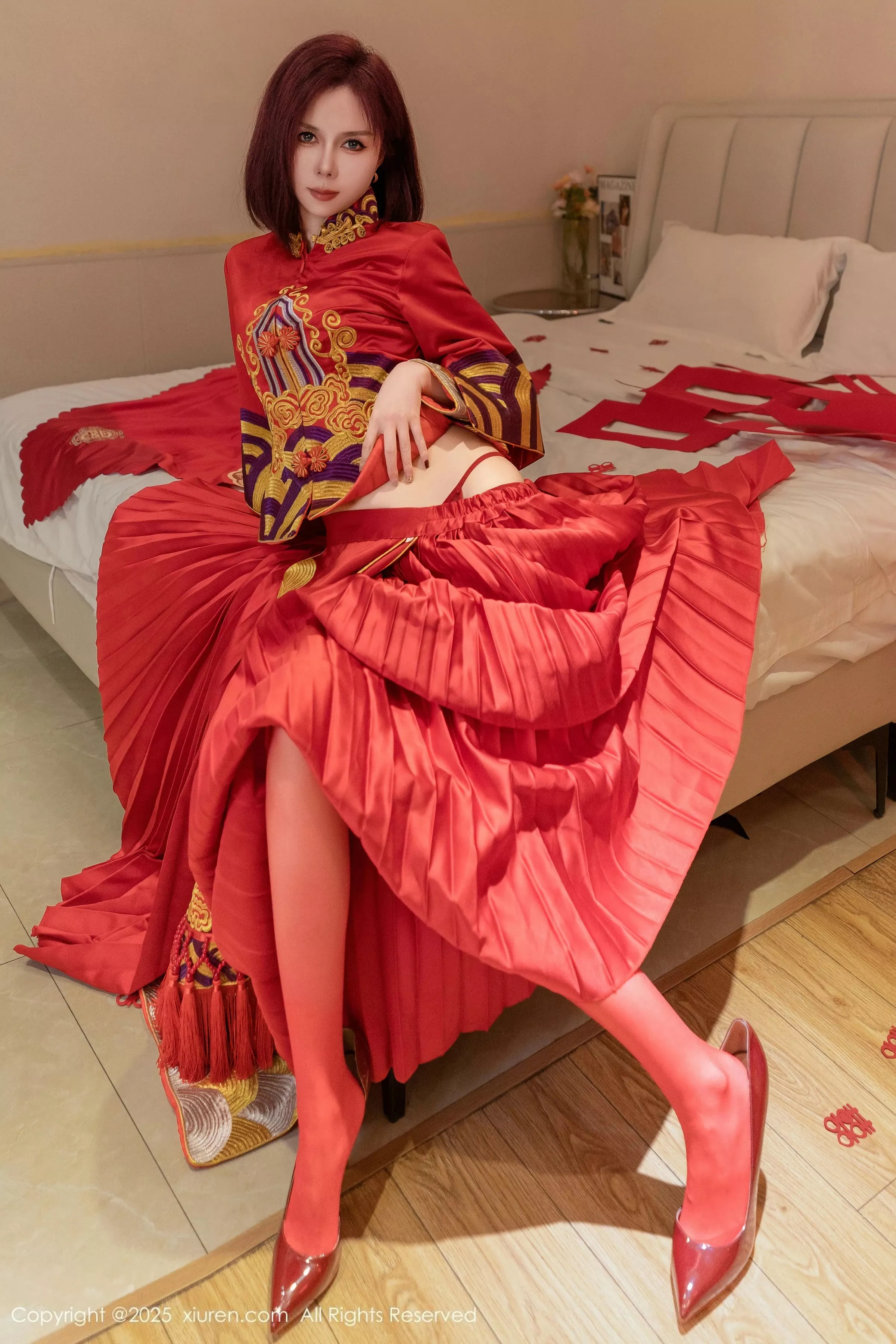 秀人集.com_[XiuRen秀人网]No.9995_模特白芷yy新婚主题性感红色蕾丝内衣配红丝袜秀曼妙身姿诱惑写真90P